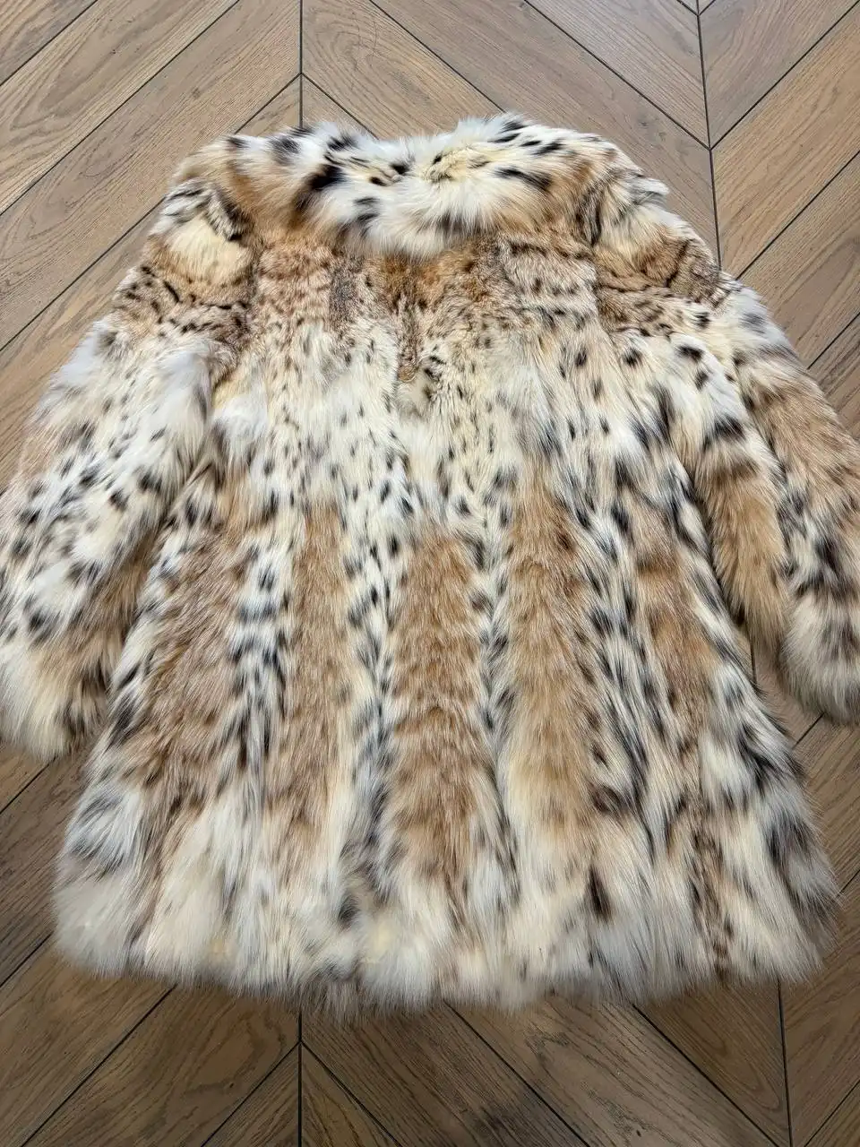 Шуба из натуральной рыси, размер 42-44