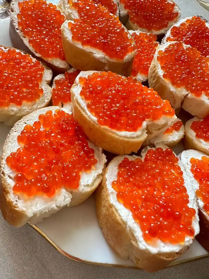 Заказ красной икры и рыбы к Рождеству