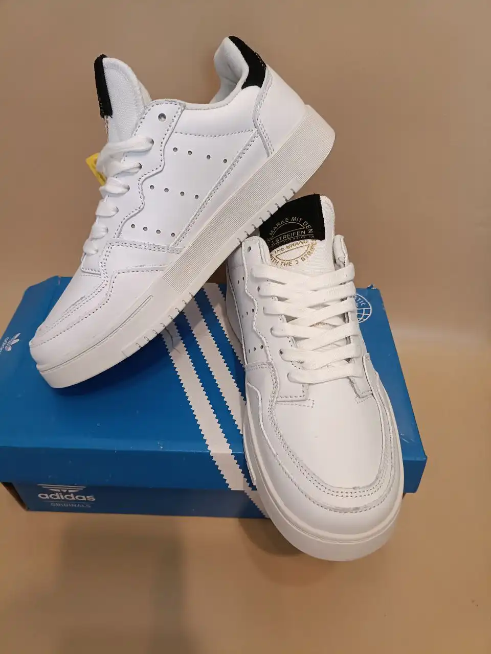 Кроссовки Adidas - Обувь (Одежда) в Москва