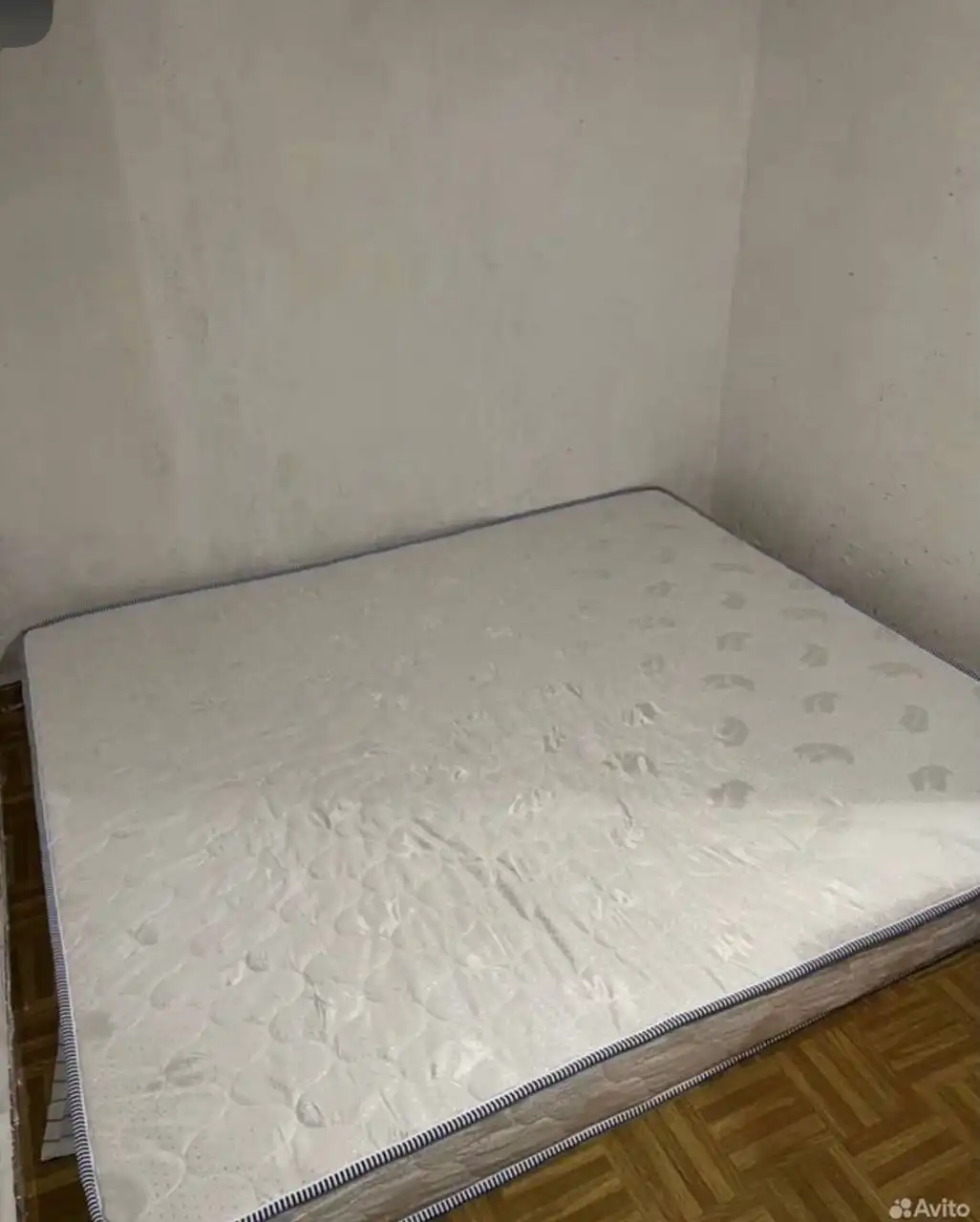 Продам кровать с матрасом в отличном состоянии - Мебель (Для дома и дачи) в Москва