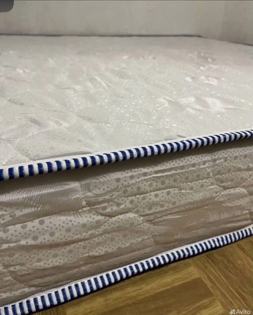 Продам кровать с матрасом в отличном состоянии - Мебель (Для дома и дачи) в Москва
