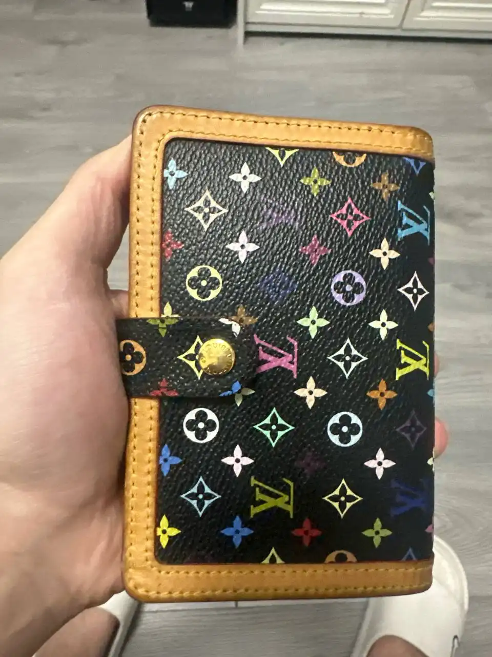 Продам кошелек Louis Vuitton оригинал старая коллекция - Аксессуары (Барахолка) в Москва