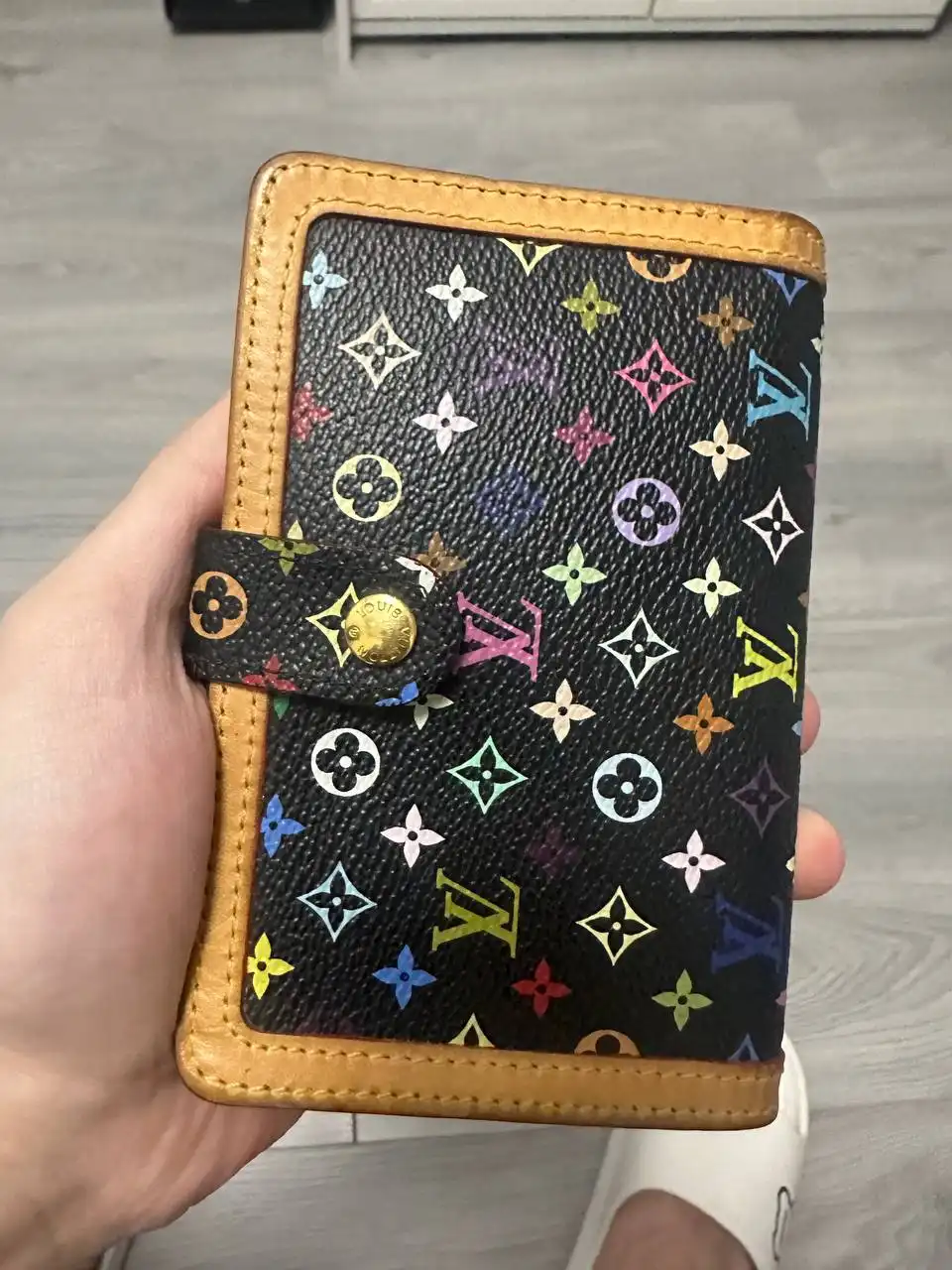 Продам кошелек Louis Vuitton оригинал старая коллекция - Аксессуары (Барахолка) в Москва