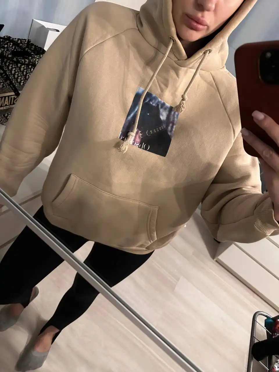 Продажа одежды в хорошем состоянии - Одежда в Москва