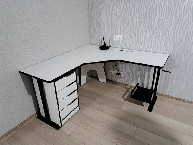 Изготовление компьютерных столов и рабочих зон - Кулинария/Выпечка в Мытищи