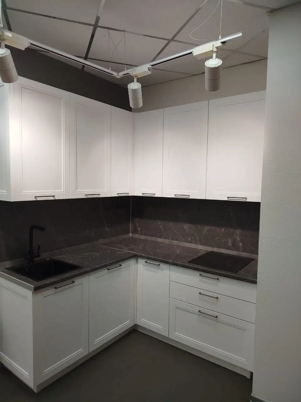 Изготовление и установка мебели и дверей по индивидуальным эскизам - Мебель и двери (Услуги) в Мытищи