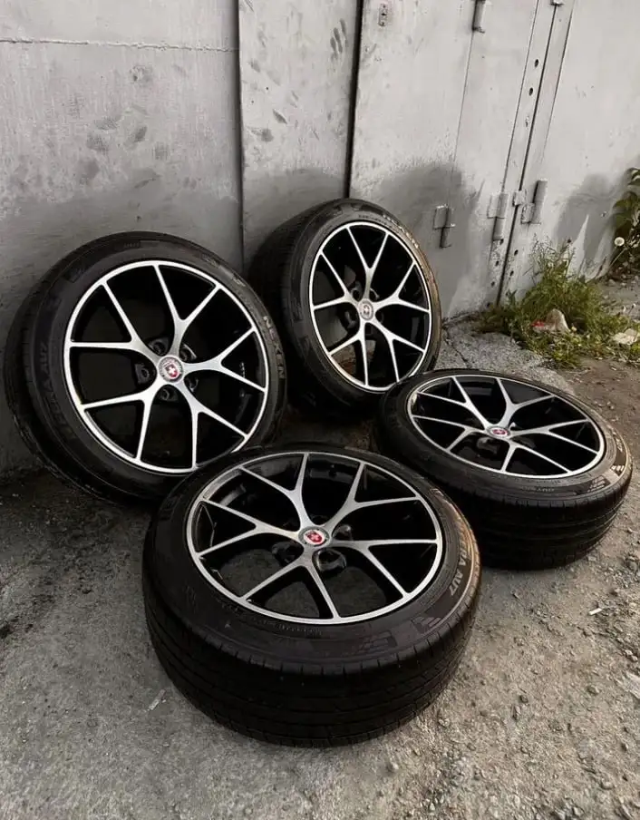 Продам комплект колес 18" - Колёса и шины (Авто) в Казань