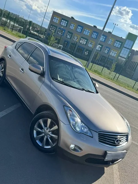 Infiniti EX35 2008 - Колёса и шины в Казань