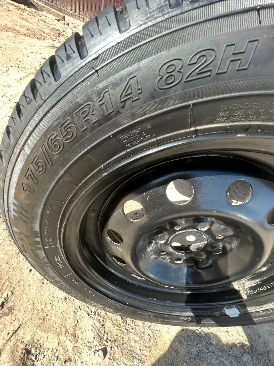 Колесо R14 с Гранты - Колёса и шины (Авто) в Казань