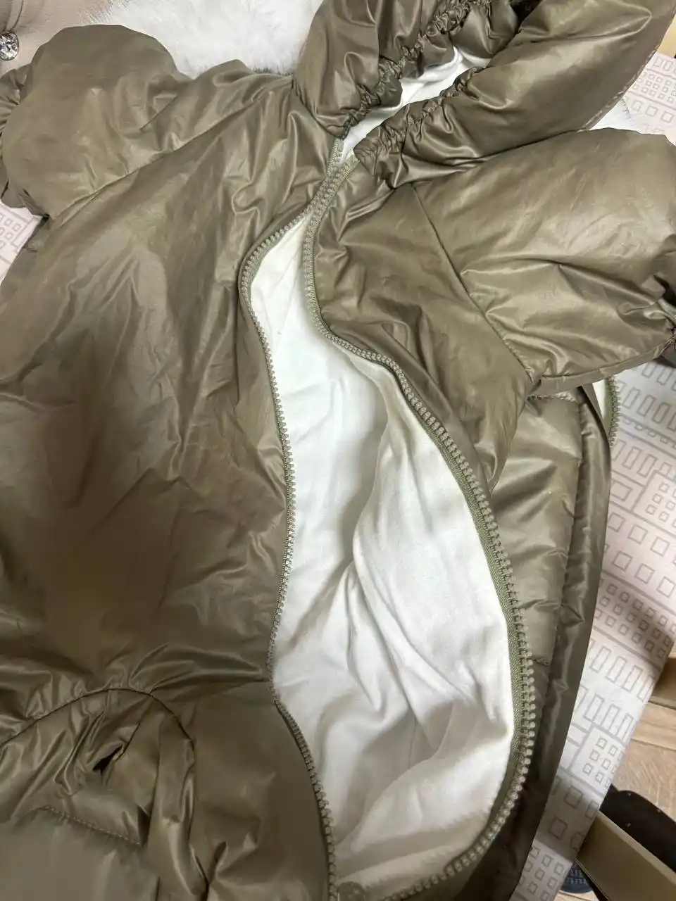 Конверт и комбинезон на выписку