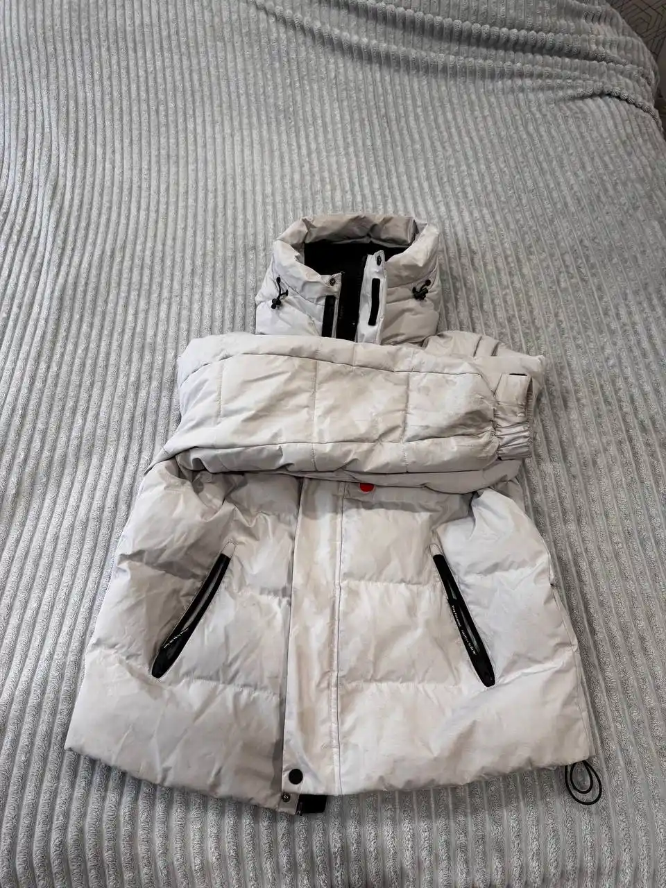 Мужская одежда размер М на рост 180