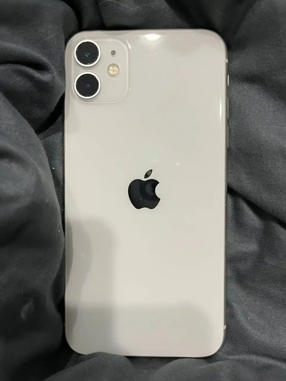 Продам IPhone 11