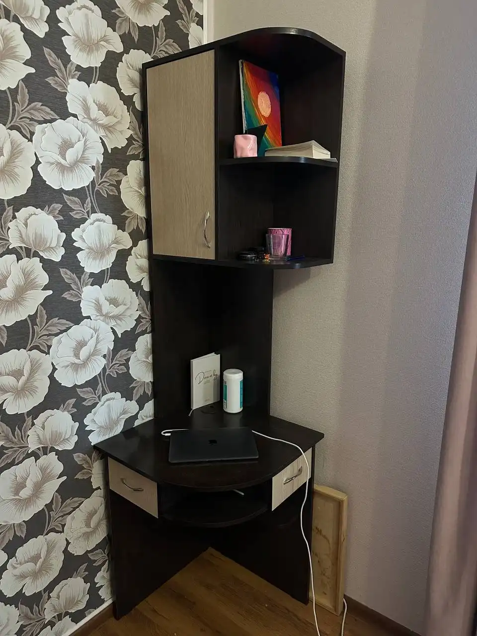 Стол угловой