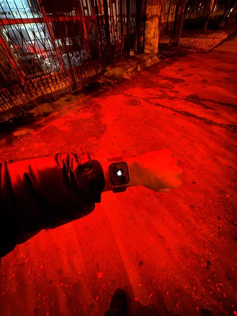 Apple Watch SE 40mm 2024 - Электроника в Тольятти