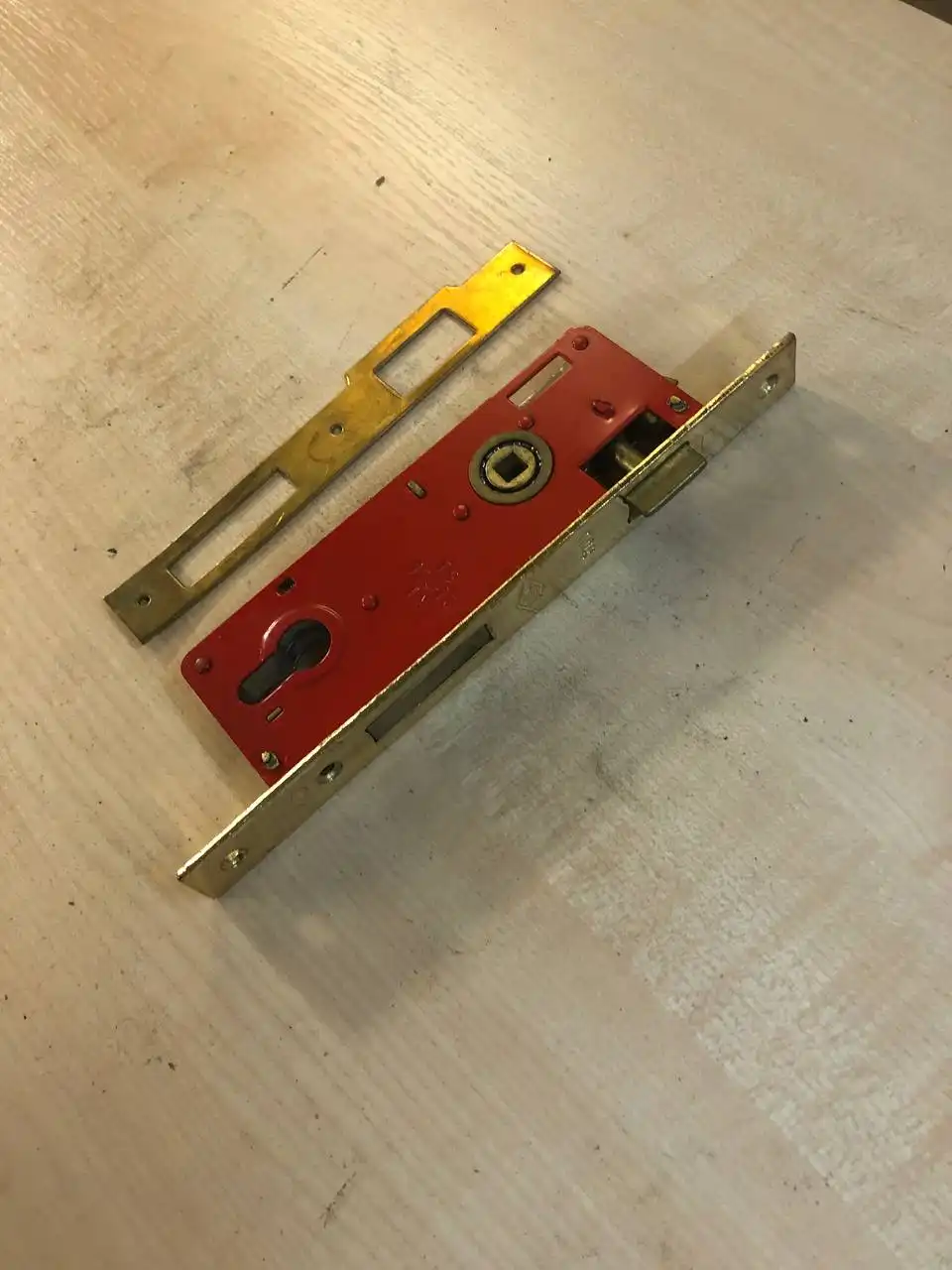 Продам ручки, замки