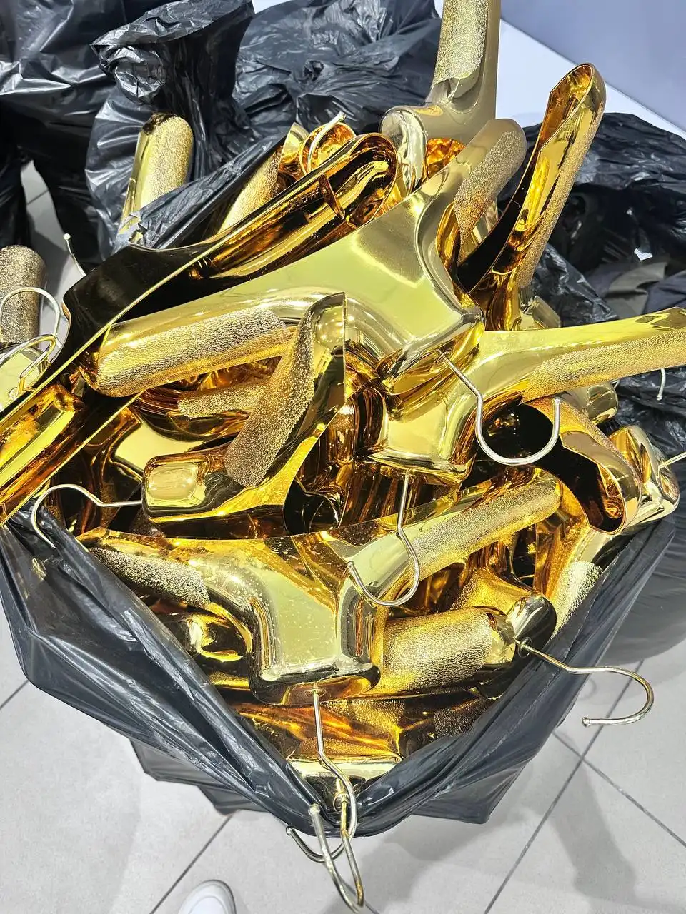 Продажа вешалок