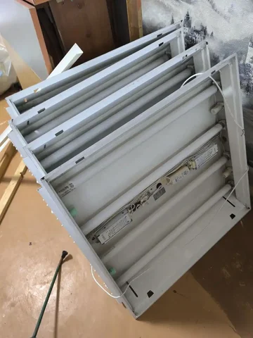 8 штук ламп отдам даром - Электроника в Тольятти