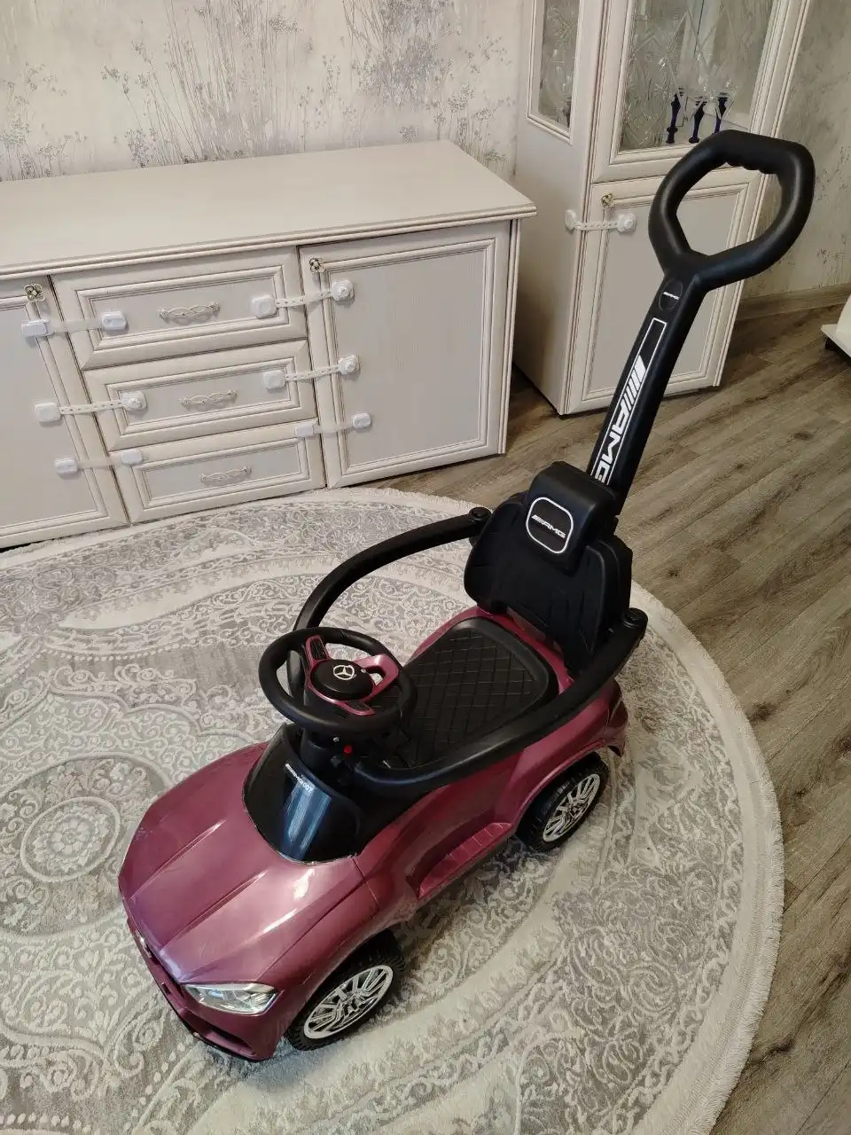 Машинка с музыкой