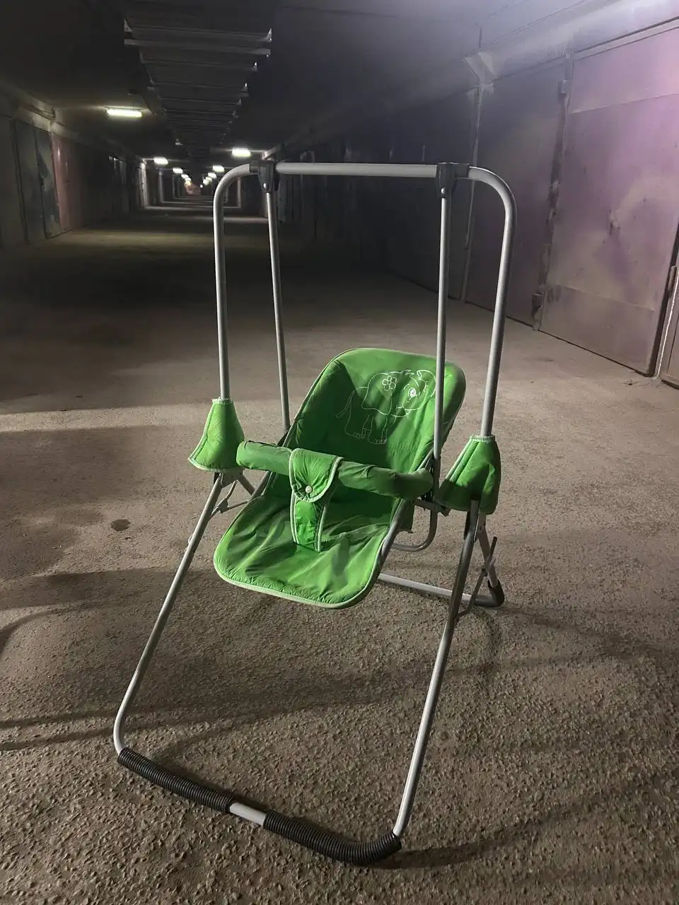 Детские качели с чехлом