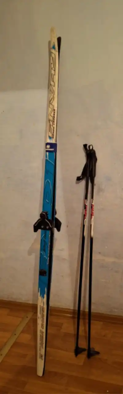 Продажа б/у товаров: пылесос, клетка, кофемашина, ходунки, плита, лыжи