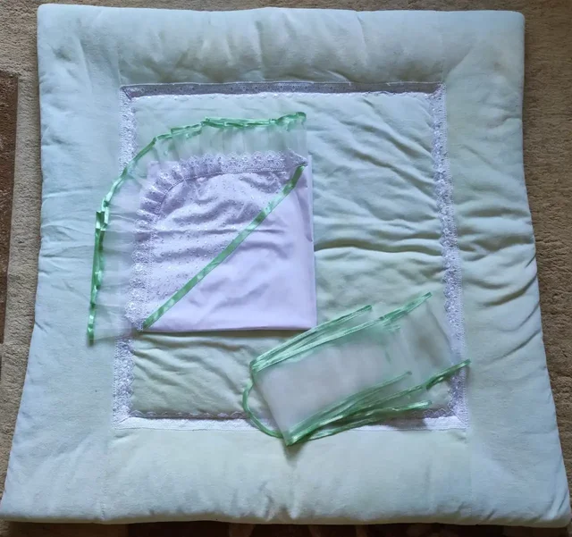 Комплект на выписку нежно-зелёного цвета в отличном состоянии - Товары для детей в Тольятти