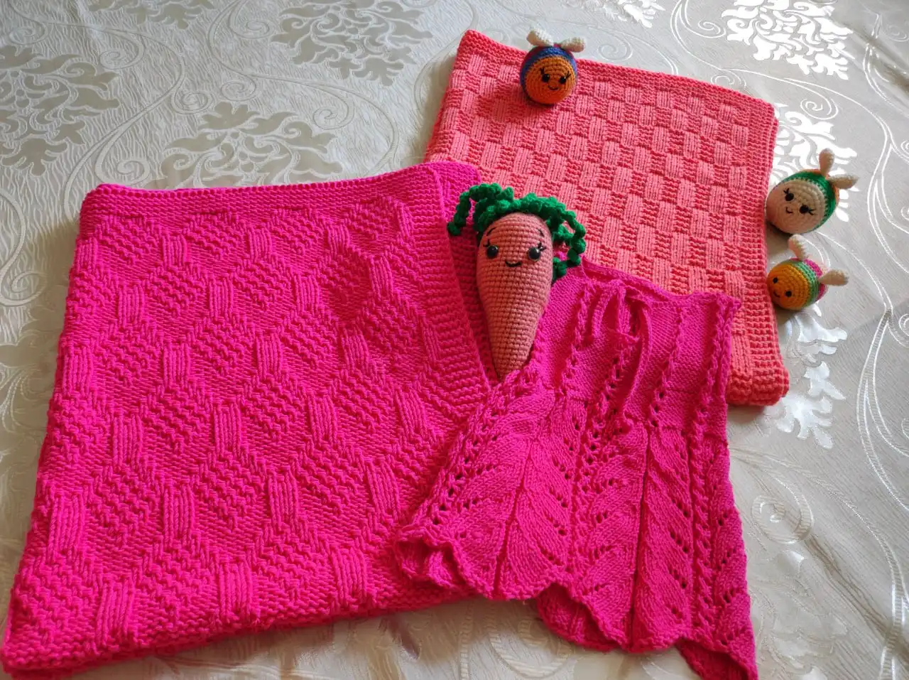 Вязаные пледы ручной работы для новорожденных