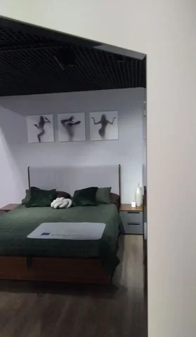 Зеркало на деревянном каркасе 2x0.5м - Для дома и дачи в Тольятти