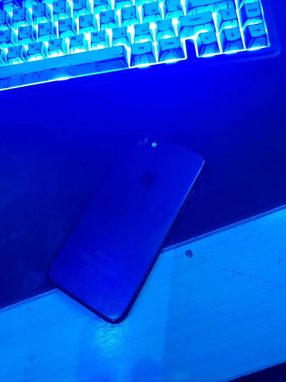 Продам iPhone 7 32GB