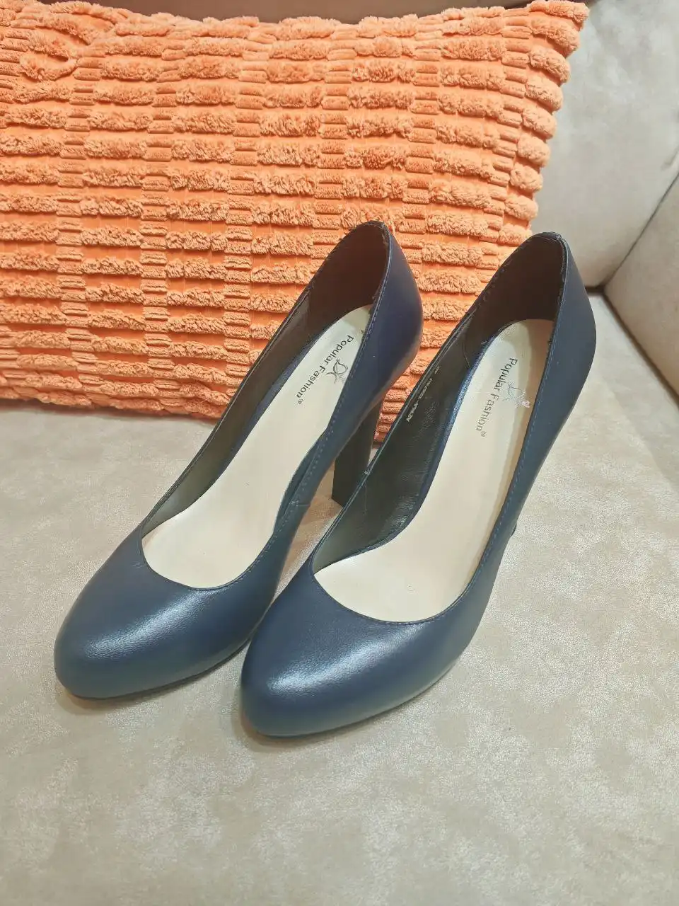 Продам нарядную женскую обувь б/у