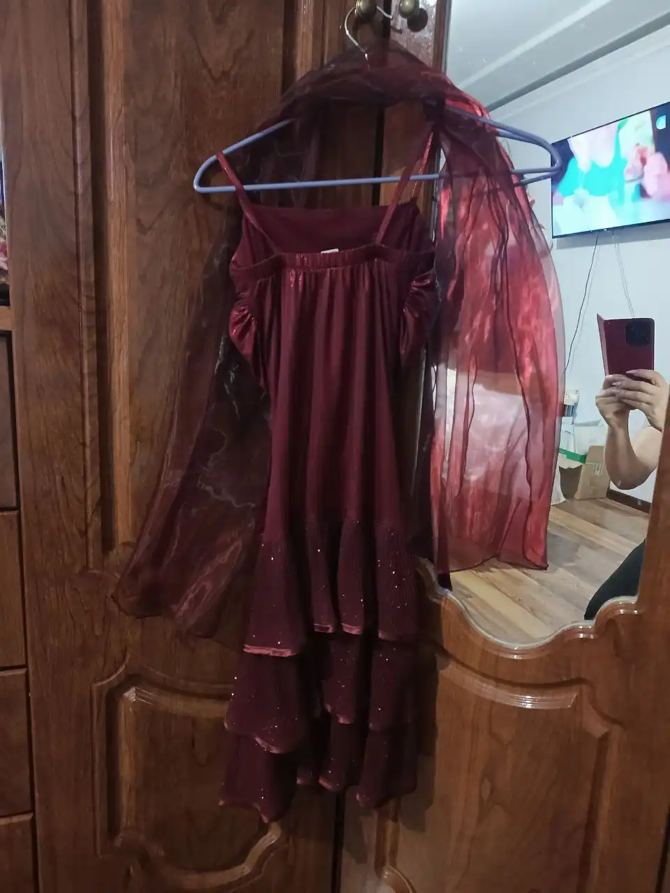 Продажа б/у платьев в хорошем состоянии