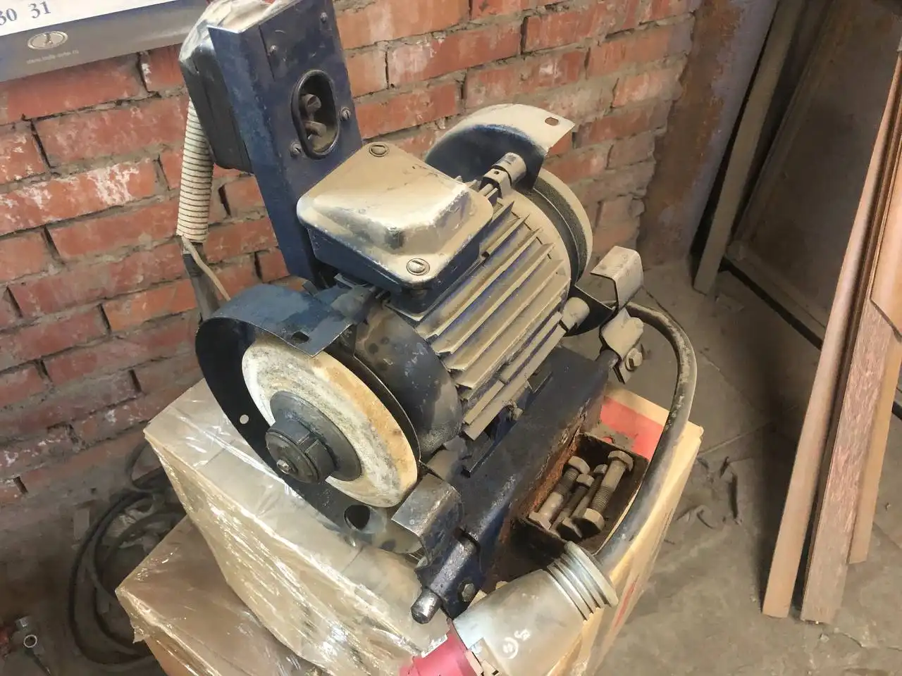 Продажа наждака 380V