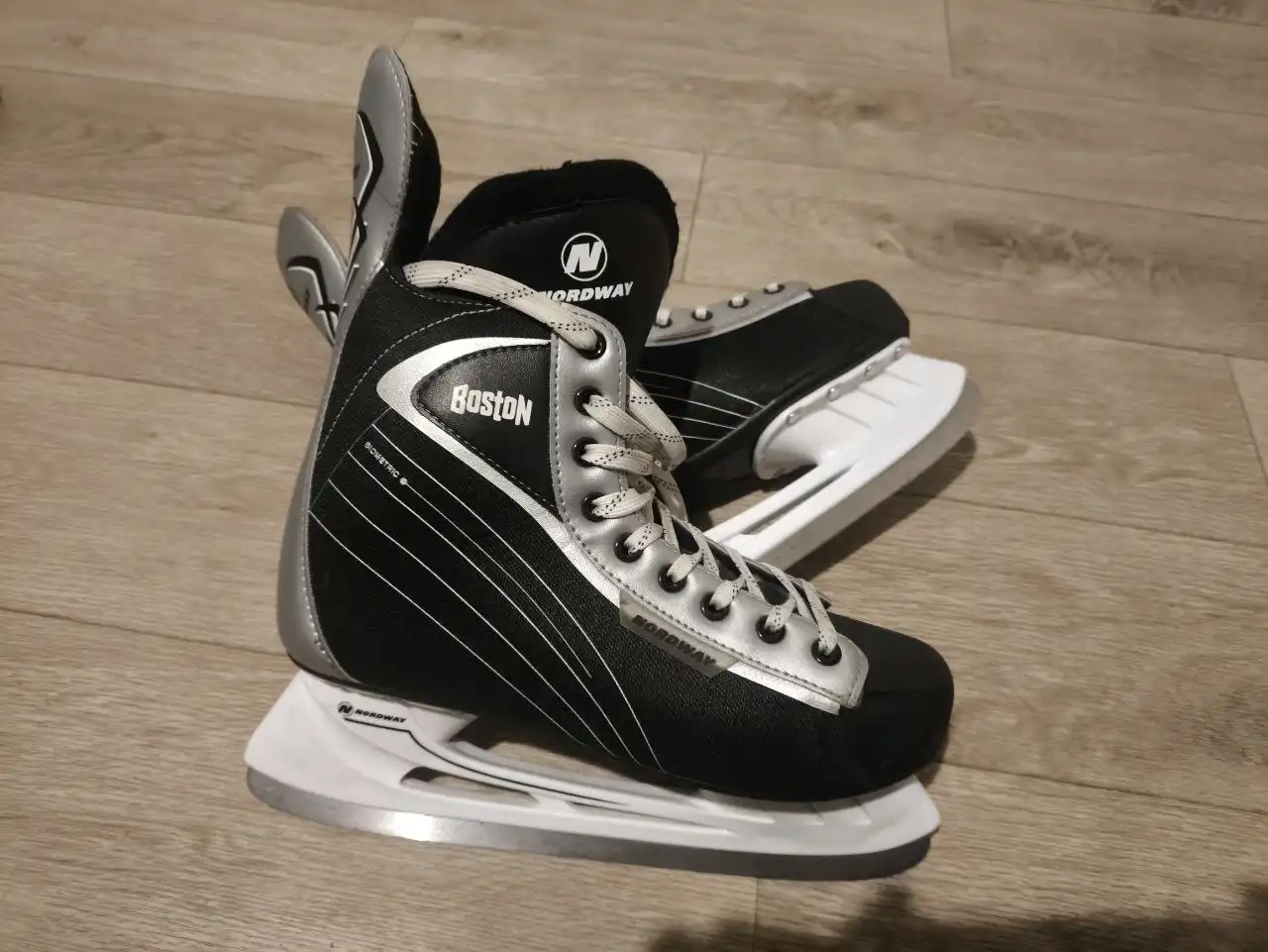 Коньки б/у - Коньки (Хобби и отдых) в Тольятти