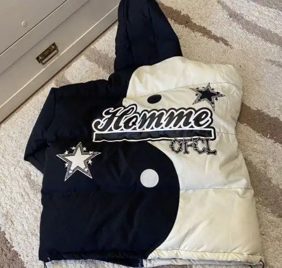 Пуховик как стусси состояние 9/10 - Верхняя одежда (Одежда) в Тольятти