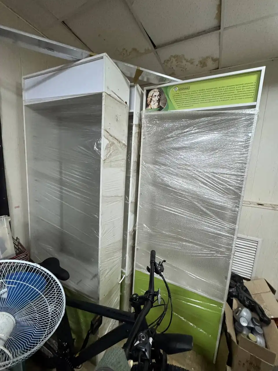 Стеллаж/витрина б/у, 4 шт - Мебель (Барахолка) в Тольятти