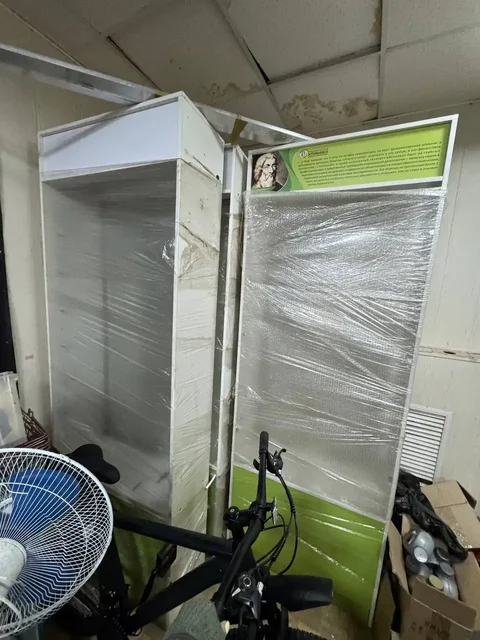 Стеллаж/витрина б/у, 4 шт - Табак/Снюс в Тольятти