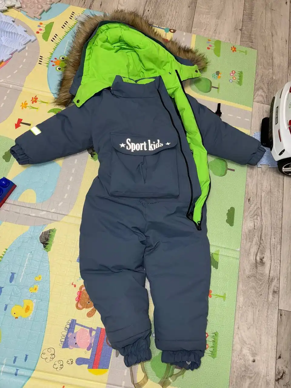 Продам детский зимний комбинезон - Детская одежда (Товары для детей) в Тольятти