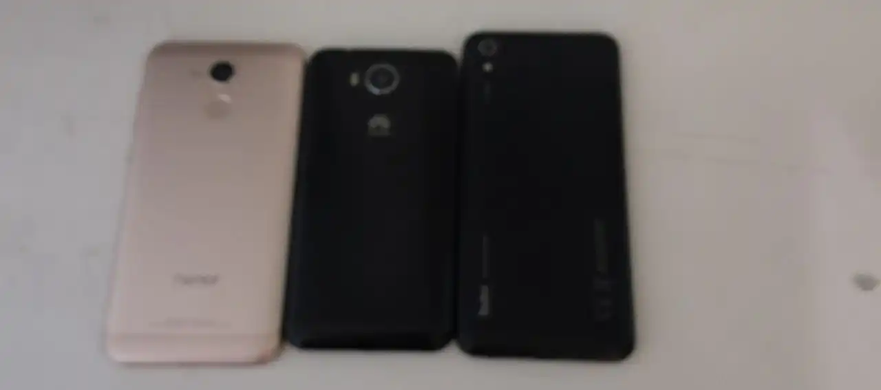 Смартфоны Xiaomi, Huawei, Honor с неисправностями - Смартфоны (Электроника) в Тольятти