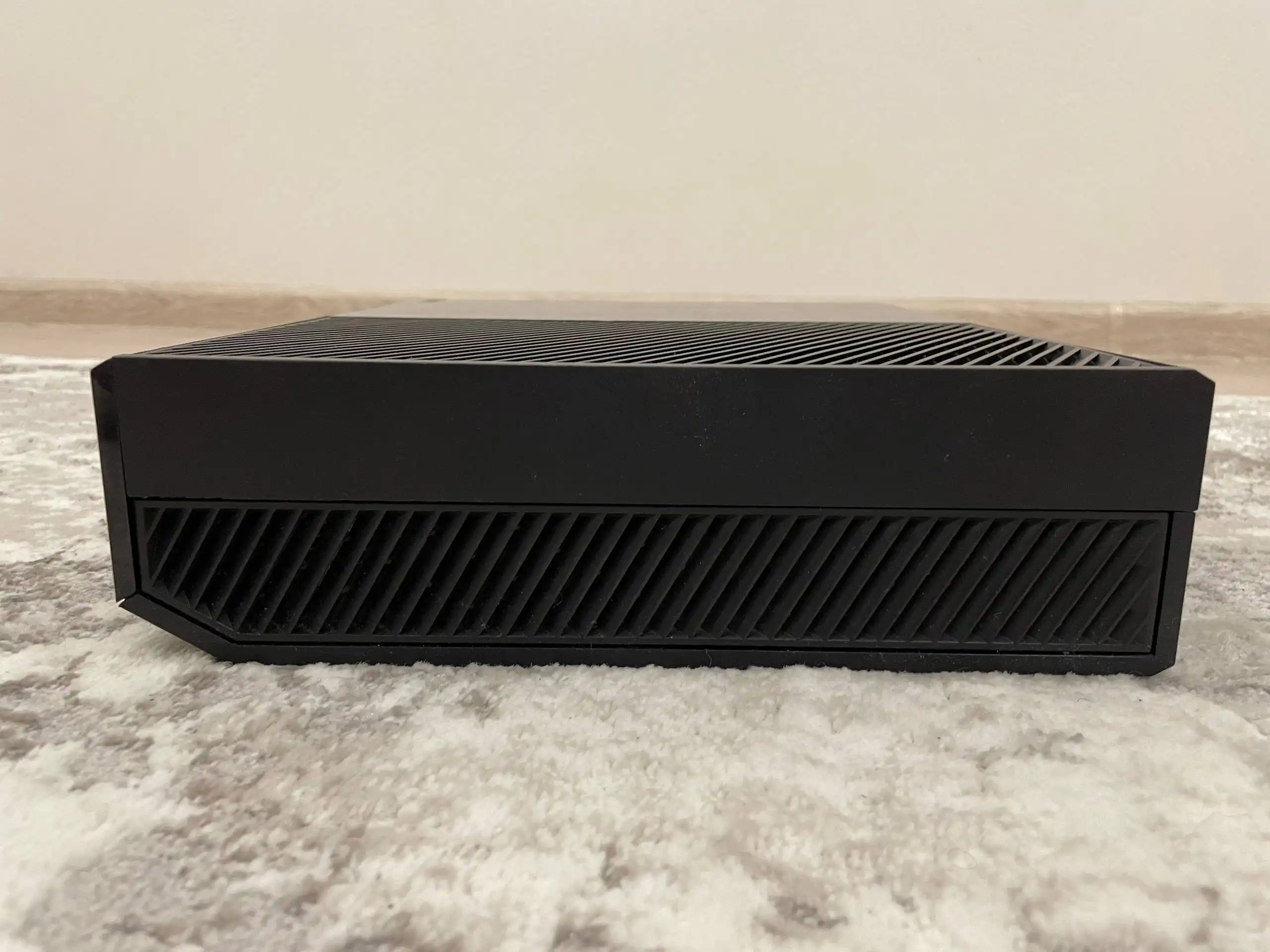 Продажа игровой приставки Xbox One 500GB - Игровые приставки (Электроника) в Тольятти