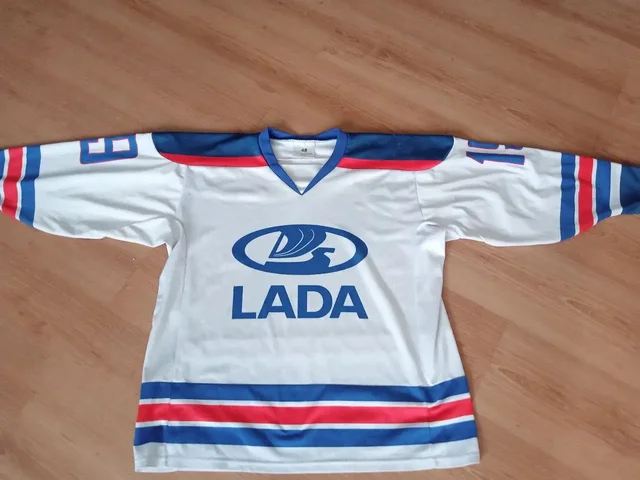 Продажа одежды 48 размера - Сумки и аксессуары в Тольятти