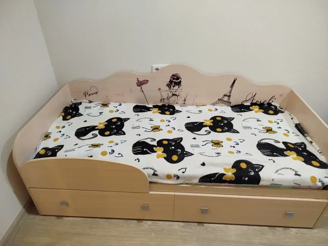 Продам кровать с матрасом и полку - Косметика в ТОЛЬЯТТИ