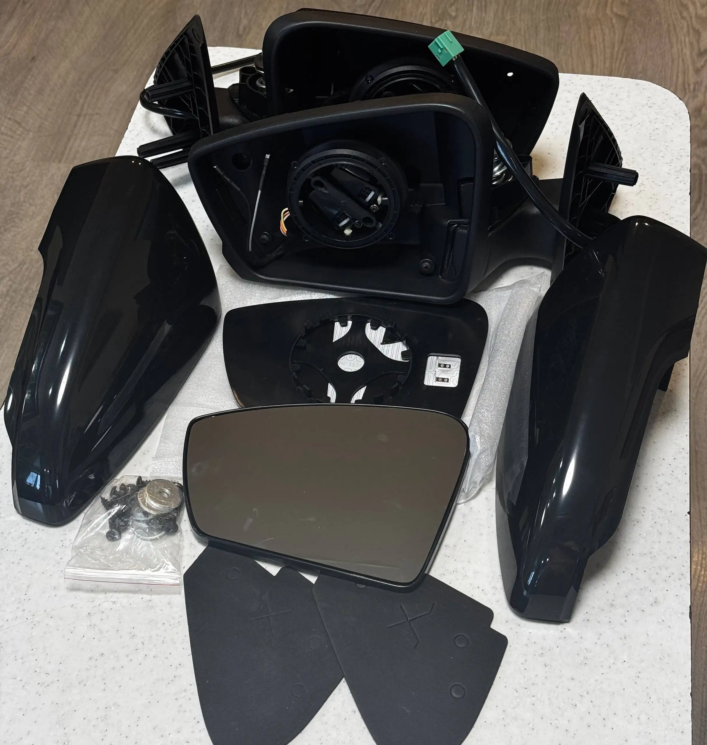 Продажа автомобильных зеркал, фар и надфарников - Автосвет и зеркала (Запчасти) в Тольятти