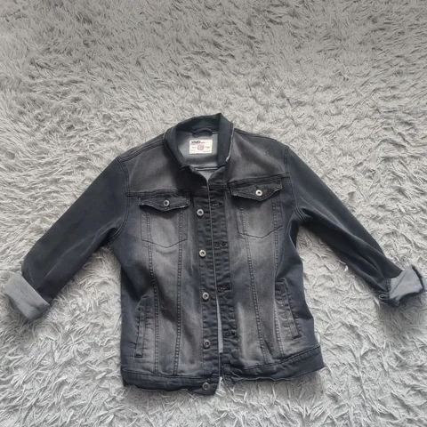 Джинсовая куртка 46-48 размера - Косметика в Тольятти
