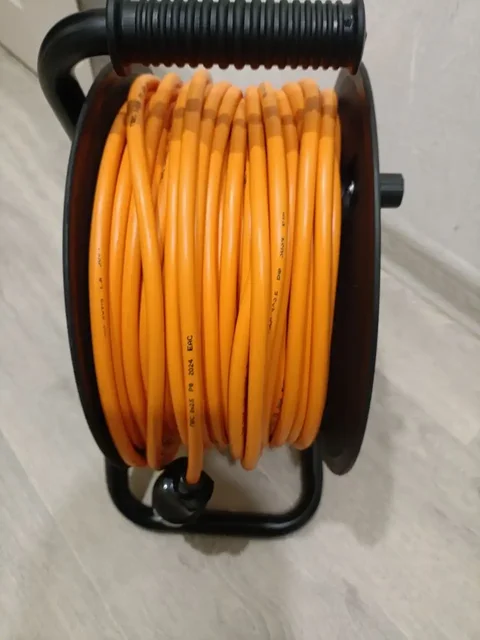 Удлинитель на катушке 50м с заземлением - Зеркала в Тольятти