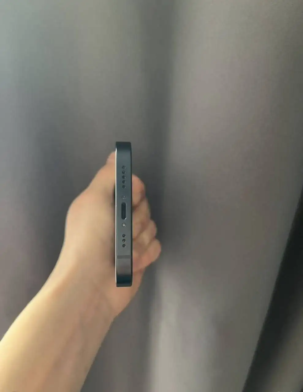 iPhone 13 128GB с пятном на экране - Смартфоны (Электроника) в Тольятти