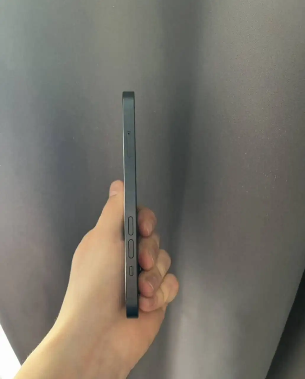 iPhone 13 128GB с пятном на экране - Смартфоны (Электроника) в Тольятти