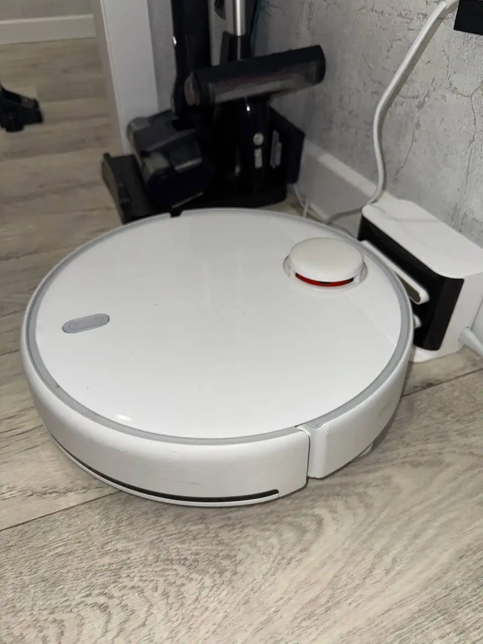 Продажа робота-пылесоса в хорошем состоянии - Бытовая техника (Электроника) в Тольятти