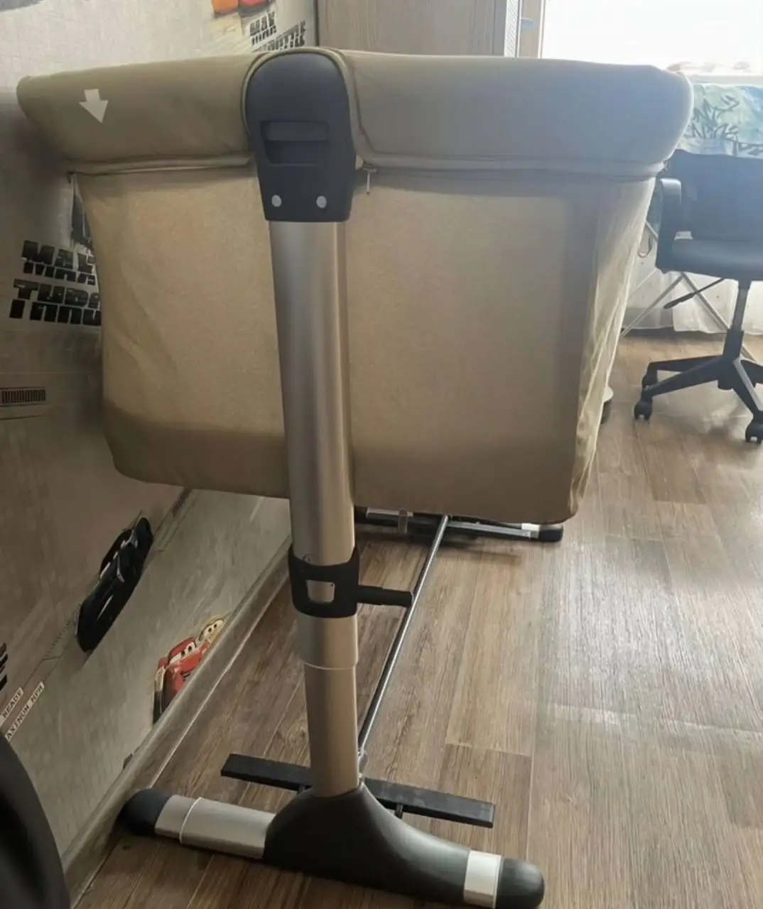 Колыбель с откидным бортиком и регулировкой высоты - Товары для детей в Тольятти