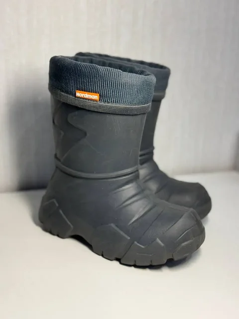 Детские резиновые сапоги разных размеров - Обувь в Тольятти