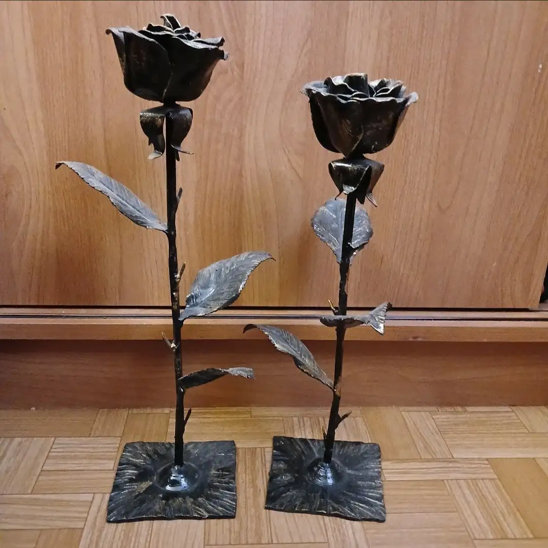 Продажа игрушек, медицинского костюма и розы ручной работы - Барахолка в Тольятти