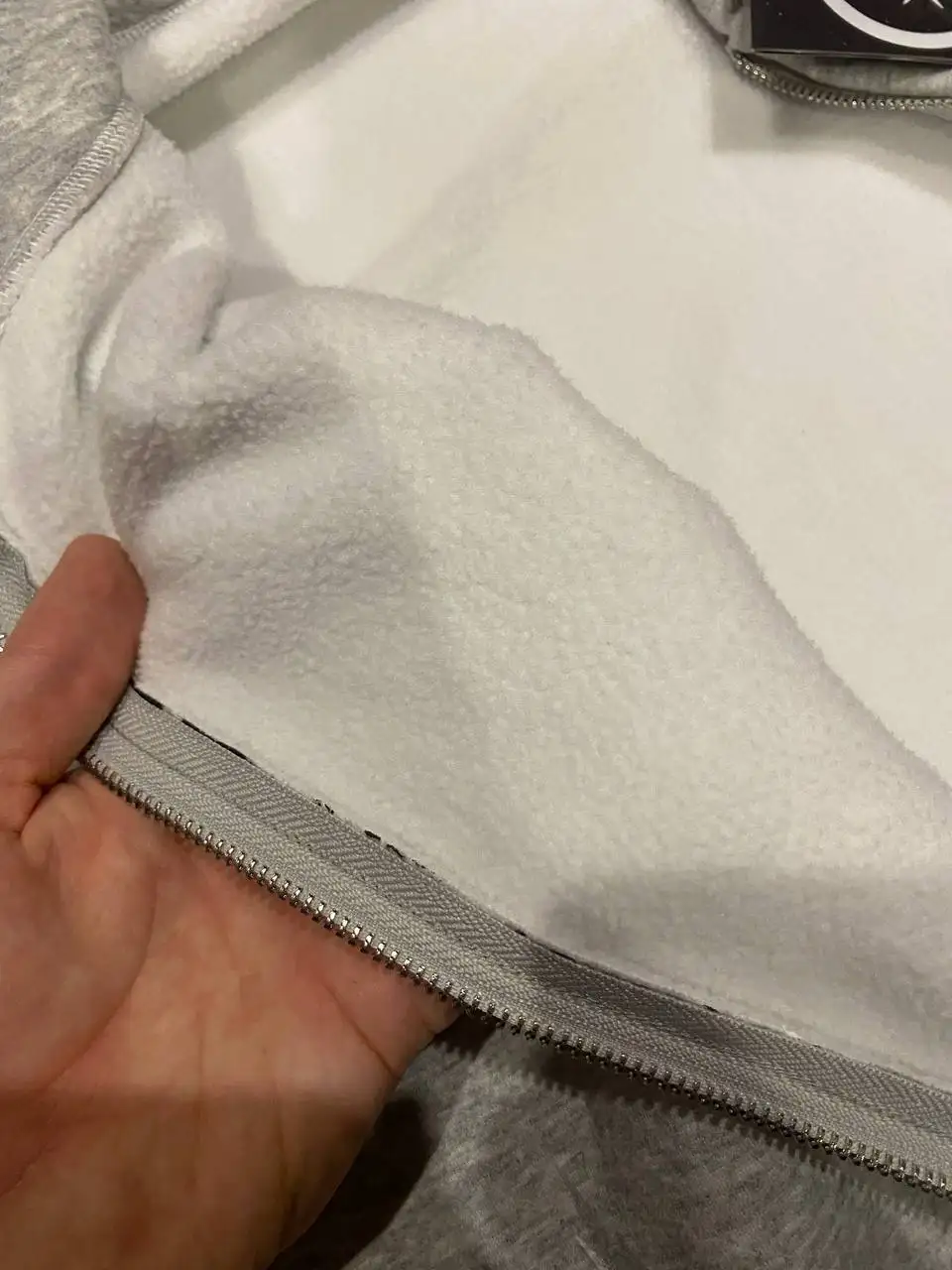 Продажа зип худи HELLSTAR - Верхняя одежда (Одежда) в Тольятти